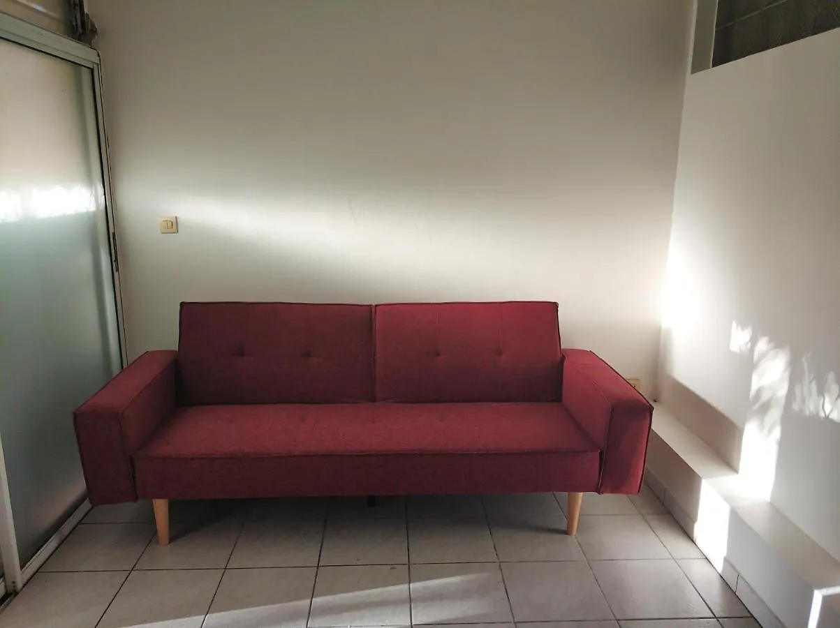Appartement Confortable Au Coeur Du Lamentin Avec Jardin Privatif 르 라망탱